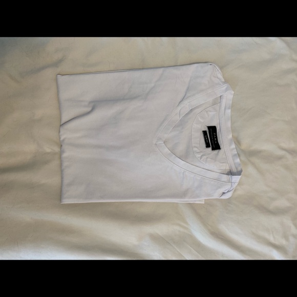 Zara slim fit v neck - Picture 2 of 3